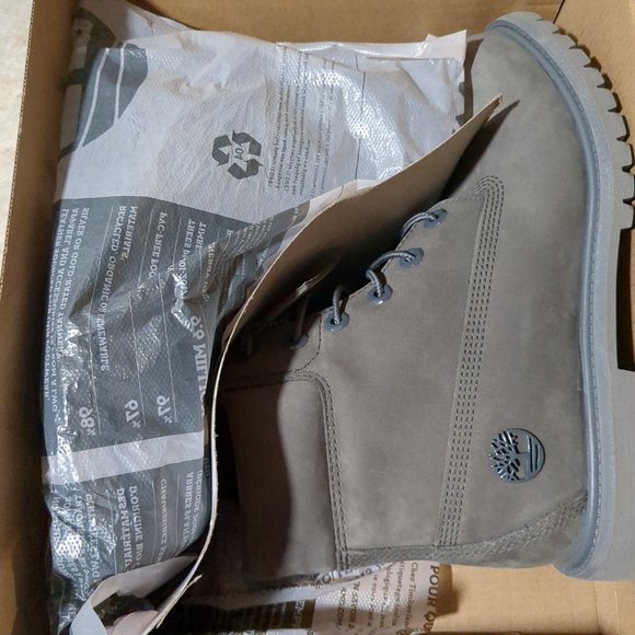 9.5 women's Timberland boot Grey Nubuck 6in - NEW - Picture 8 of 10